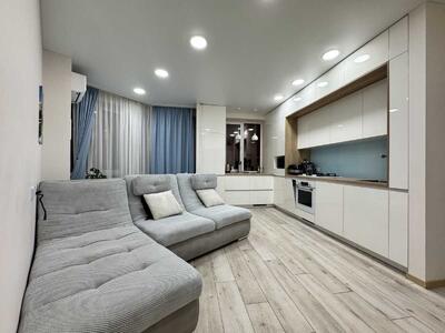 Продам 2-к квартиру Бучанський, Софіївська Борщагівка, Героїв Небесної Сотні