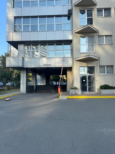 Продаж паркомісця площею 18,3 м.кв. в підземному паркінгу в м. Київ (ст. м. Лівобережна)