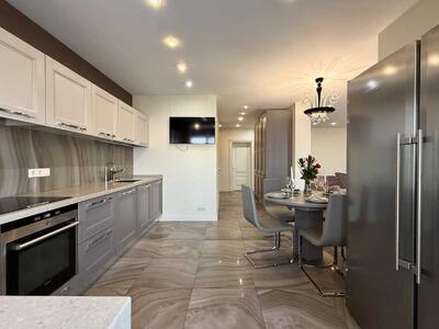 Продам 3-к квартиру Київ, Голосіївський, Голосіївський просп., 30Б