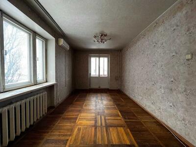 Продам 2-к квартиру Київ, Святошинський, Зодчих вул., 78