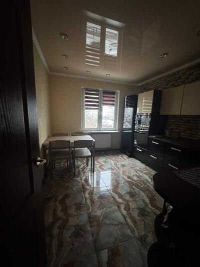 Сдам долгосрочно 3-к квартиру Киев, Дарницкий, Елизаветы Чавдар ул., 38