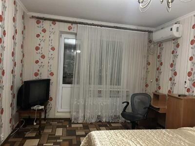 Здам довгостроково кімнату Київ, Деснянський, Сержа Лифаря вул., 18