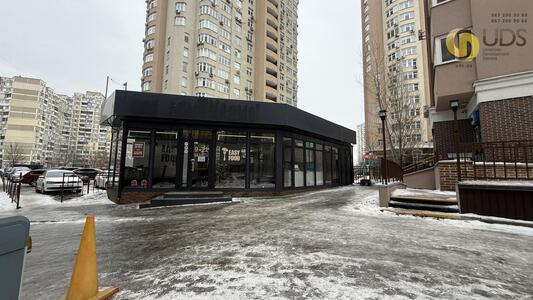 Оренда приміщення  Драгоманова 38г, 72 м² , без комісії, суперлокація