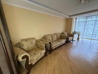 Продам 3к. квартиру вул. Юлії Здановської 58А