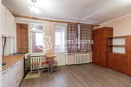 Продам 1-к квартиру Київ, Шевченківський, Білоруська вул., 28а