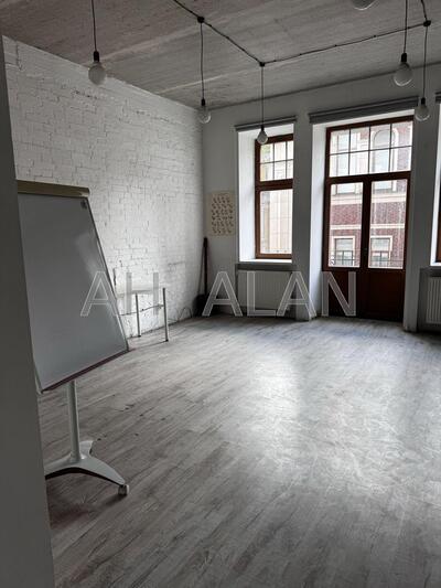 Оренда офіса 88 м2 в Києві