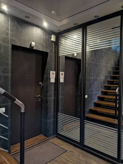 Оренда квартири, Урлівська 11/44, працює ліфт, вода, опалення