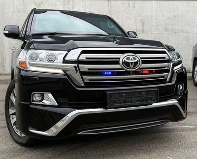 Заказать аренду бронированного Toyota Land Cruiser 200 с водителем