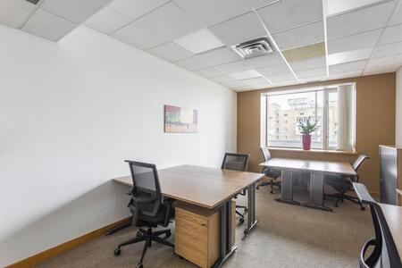 Оренда коворкінгу у Regus City Horizon Tower