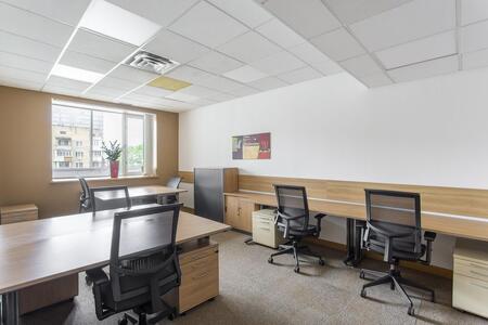 Повністю готовий офіс для 5 осіб у Regus City Horizon Tower