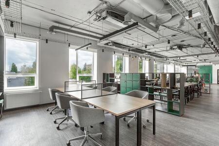 Оренда коворкінгу у Regus Forum West Side