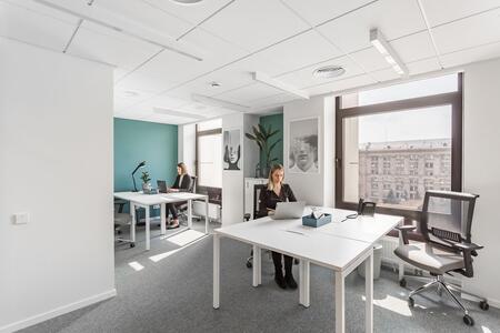 Оренда приватного офісу в Spaces Maidan Plaza