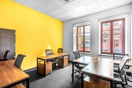 Ваш ідеальний офіс у сучасному бізнес-центрі Regus Podil Heritage