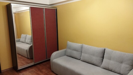 Оренда 1 к квартири вул. Парково-Сирецька, 6