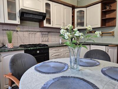 Здам 3-кімнатну квартиру, вулиця Драгоманова, д.25, Дарницький район, Київ