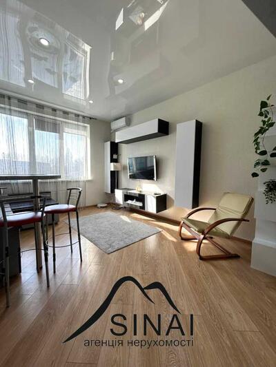 Продам 1-к квартиру Броварский, Бровары, Лесная, 24