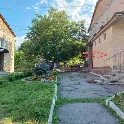 Продам 3-к квартиру Білоцерківський, Тетіїв, Соборна, 33а