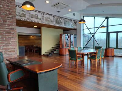 Здам довгостроково офісне приміщення Київ, Печерський, Лейпцизька вул., 3А