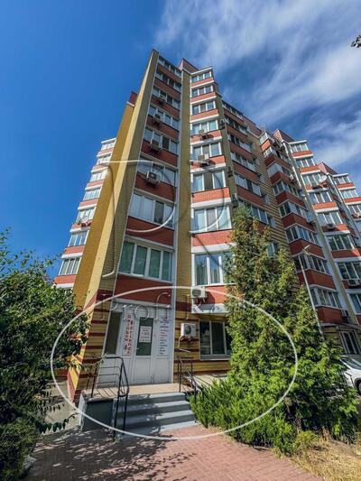 Продам приміщення вільного призначення Київ, Шевченківський, Салютна вул., 1Б