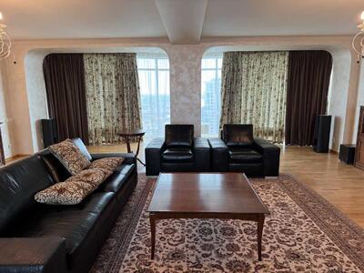 Здам довгостроково 4-к квартиру Київ, Печерський, Звіринецька вул., 59