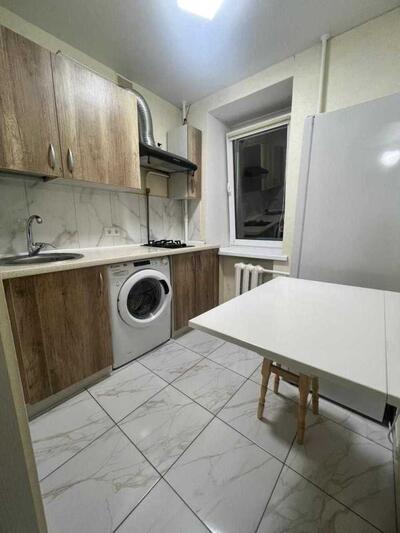Продам 1-к квартиру Київ, Шевченківський, Бакинська вул., 37а
