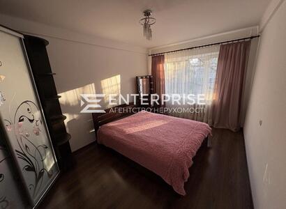 Продаж квартири з газом по вул. Миропільській 3 поверх