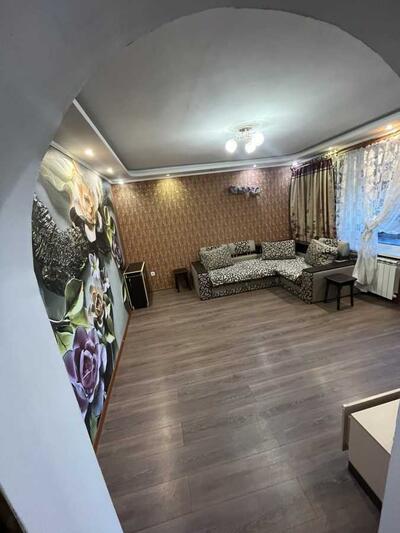 Здам довгостроково 1-к квартиру Броварський, Бровари, Грушевського, 27