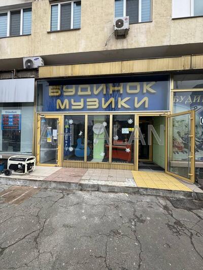 Сдам торговое помещение Київ, Велика Васильківська вул.