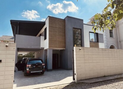 Продаж будинку, Оболонь, вул.Богатирська