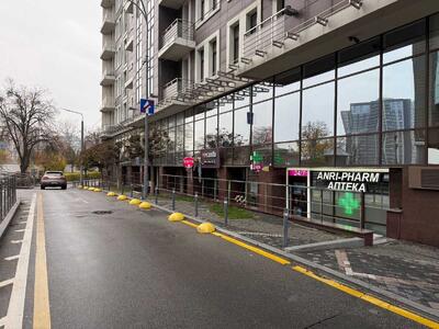 Здам довгостроково об’єкт сфери послуг Київ, Печерський, Звіринецька вул., 47