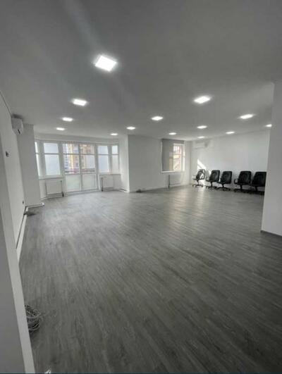 Здам довгостроково офісне приміщення Київ, Печерський, Євгена Коновальця вул., 32Б