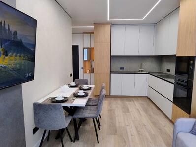 Продам 2-к квартиру Київ, Подільський, Олександра Олеся вул., 5а