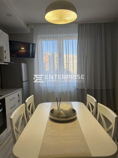 Продаж 1к квартири, Шевченківський район, вул.Черновола, Лу\'янівська