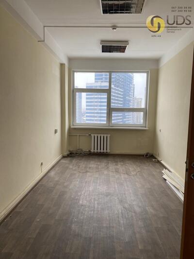 Оренда офісу на вул. Євгенія Сверстюка,23 на 66,7 м²