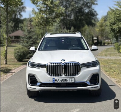 Официальный автомобиль!  Владелица ! ТОРГ ! Вся сервисная история на Баварии. Авто после полно