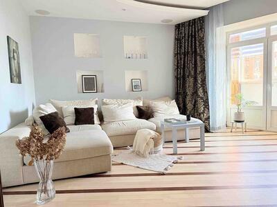 Продам 2-к квартиру Київ, Шевченківський, В\'ячеслава Чорновола вул., 25