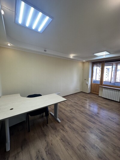 Продаж 1-к квартири по вул. Велика Васильківська, 114.