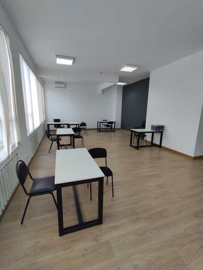 Сдам долгосрочно офисное здание Киев, Днепровский, Евгения Сверстюка ул., 11б