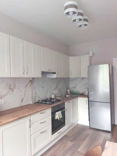 Здам довгостроково 3-к квартиру Київ, Печерський, Василя Тютюнника вул., 26