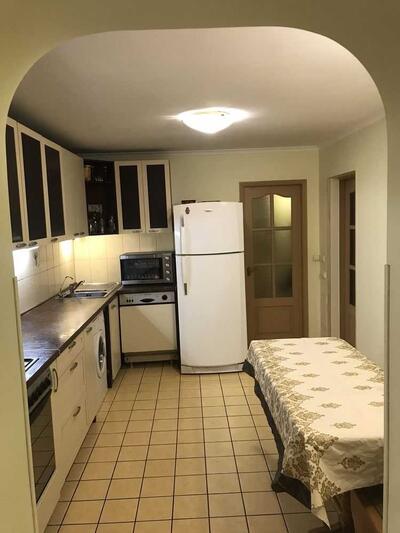 Здам довгостроково 3-к квартиру Київ, Голосіївський, Михайла Ломоносова вул., 34/1А