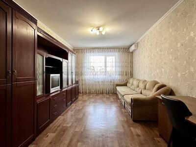 Продам 3-к квартиру Киев, Деснянский, Марины Цветаевой ул.