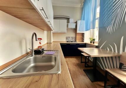 5-кімнатна, Саксаганського вул., 106, Шевченківський