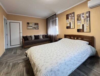 Здам подобово 2-к квартиру Київ, Солом`янський, Митрополита Василя Липківського вул., 3