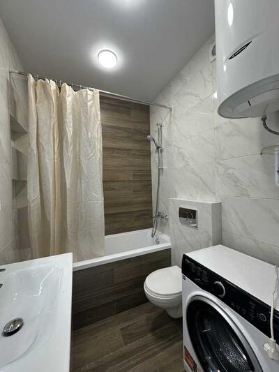 Здам довгостроково 1-к квартиру Київ, Солом`янський, Михайла Дерегуса вул., 42