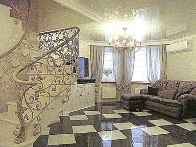 Продам 4-к квартиру Бучанський, Софіївська Борщагівка, Боголюбова, 16