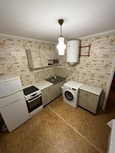 2-кімнатна, Голосіївський просп. (проспект 40-річчя Жовтня), 21, Голосіївський