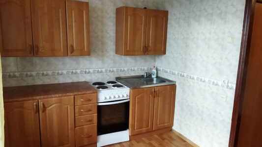 Здам 1к.Дніпровський,м.Чернігівська,Пiвнiчно-Броварський масив,вул.Миропольська 21.