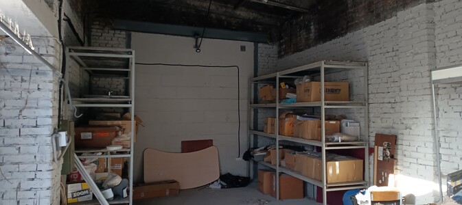 Сдам в аренду склад 65 метром м.Лыбедская отдельно стоящее здание