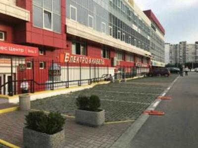 Продам офисное помещение Киев, Дарницкий, Александра Мишуги ул., 10