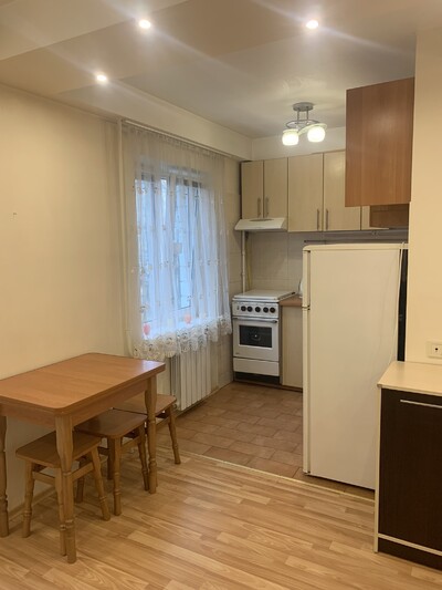 1 кімн.квартира, вул.Ніщинського 10, ст.метро Вокзальна